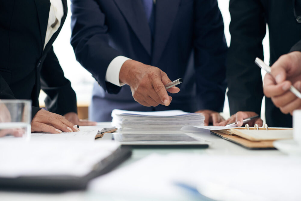 How a Wrongful Death Settlement Gets Divided When Multiple Heirs Are Involved
